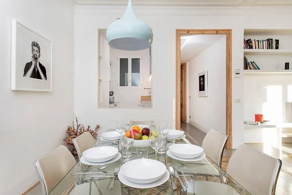 Canela Homes Barcelona Concepcio Daire