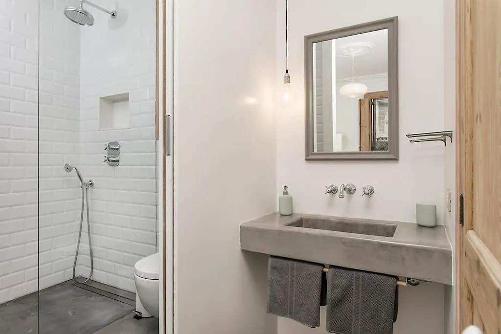 Canela Homes Barcelona Concepcio Daire