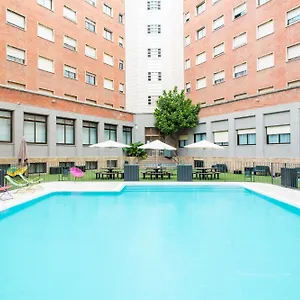 Residencia Universitaria Resa Diagonal Appartamento